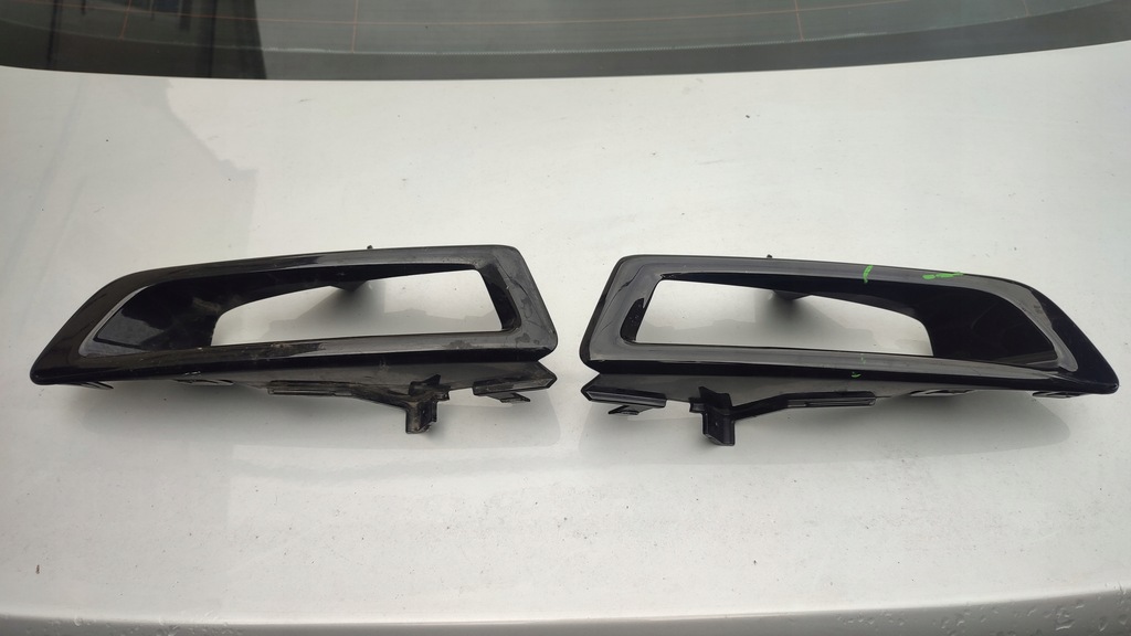 фото №1, Рамка протитуманної фари правий land rover discovery sport