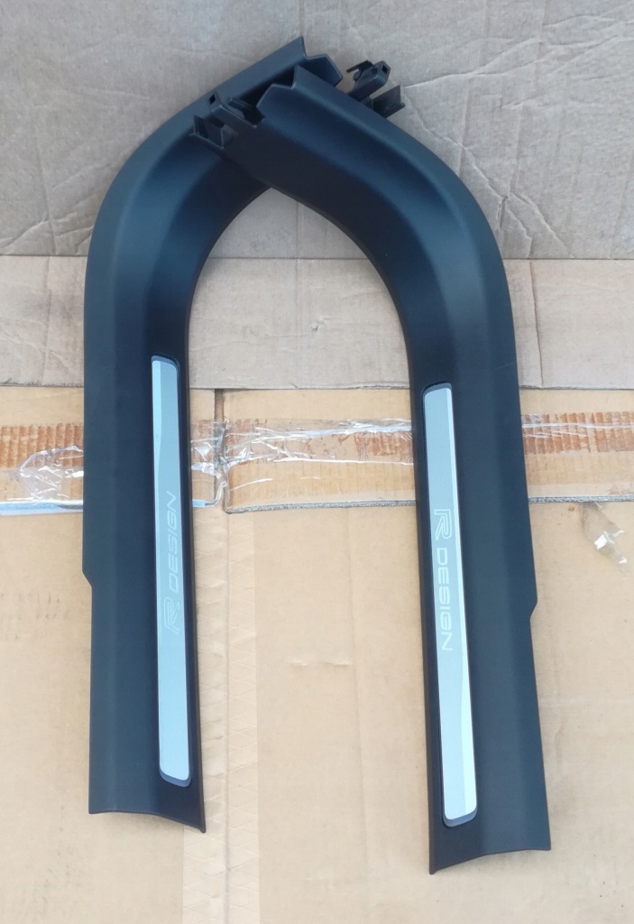 фото №1, Volvo xc60 ii молдинг порог r-design состояние bdb