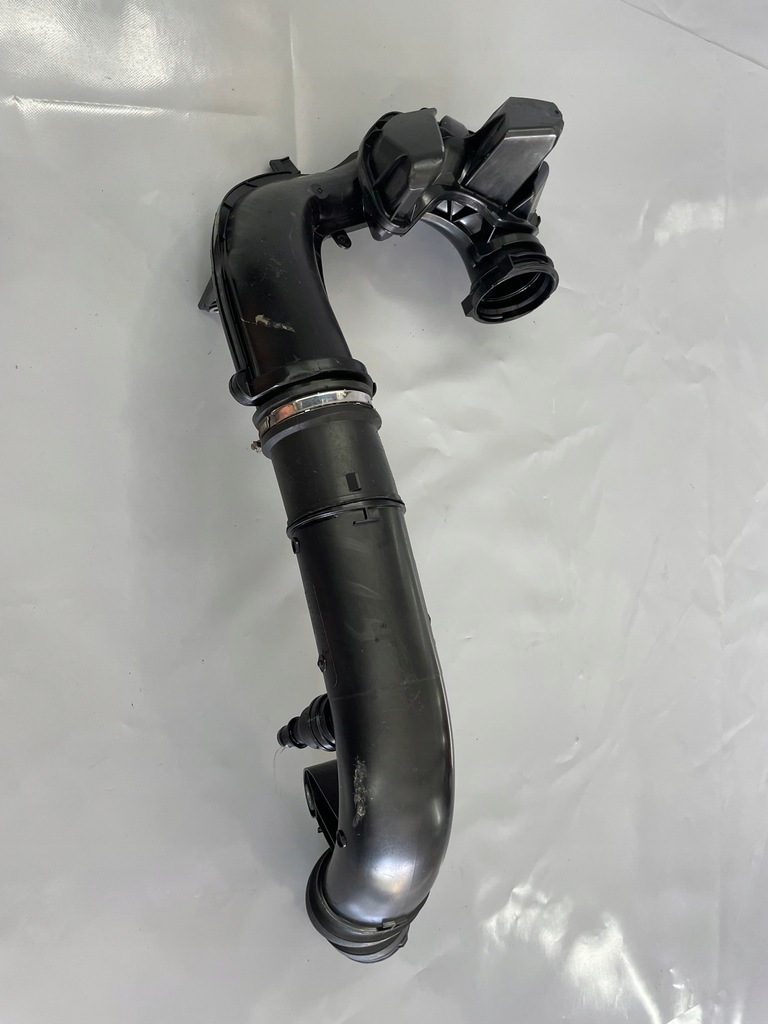 фото №1, Volvo s90 ii 2.0 d4 труба повітрозабірник повітря резонатор 31370120 , 31657341