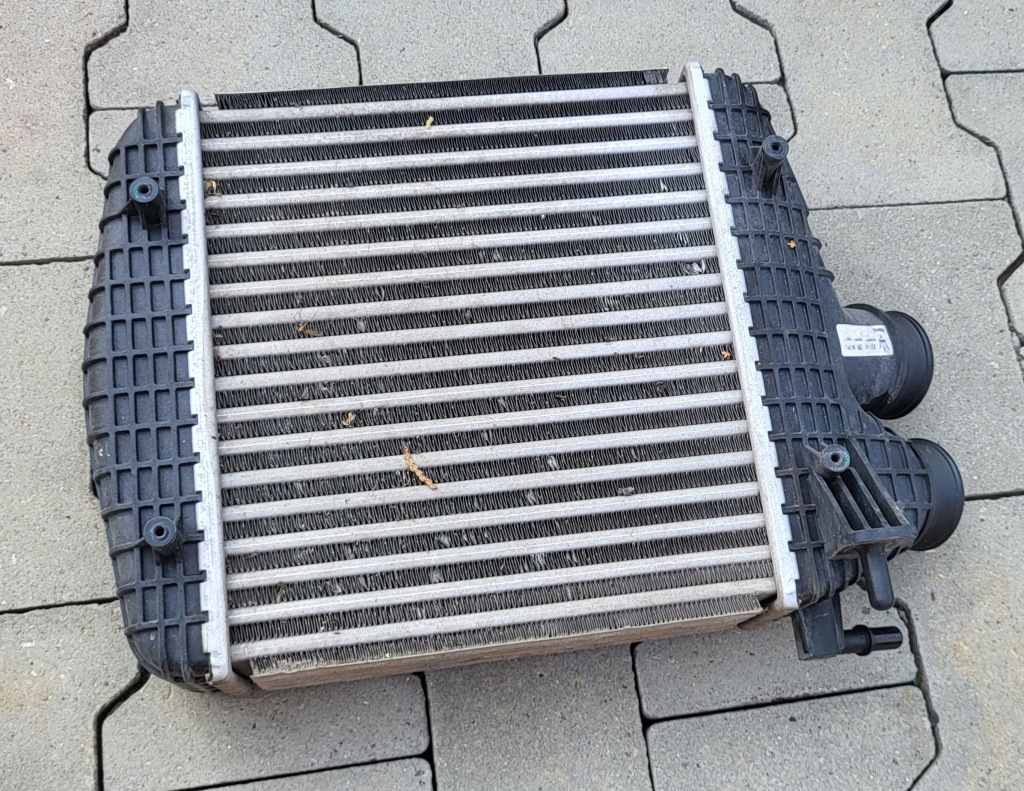 фото №1, Maserati levante интеркулер радиатор воздуха 670109556