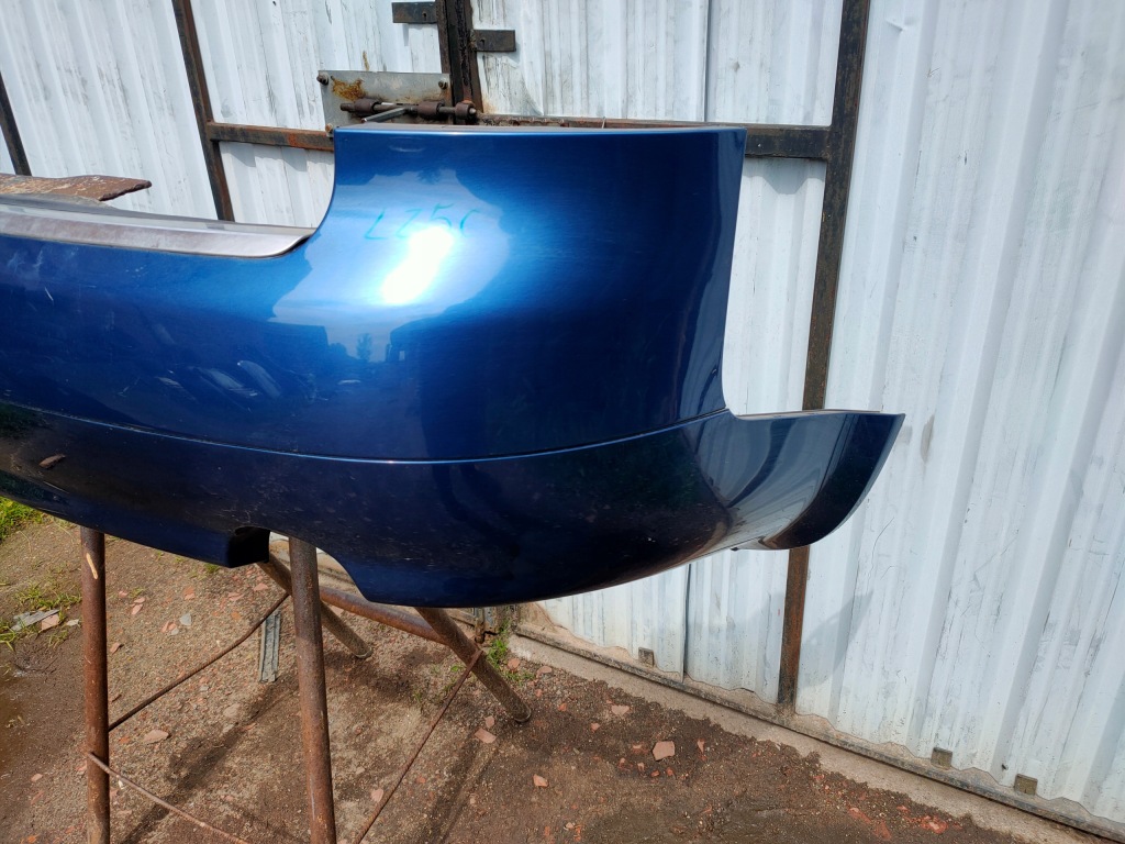 фото №4, Бампер задня audi a4 b6 kombi колір lz5c 2 труби