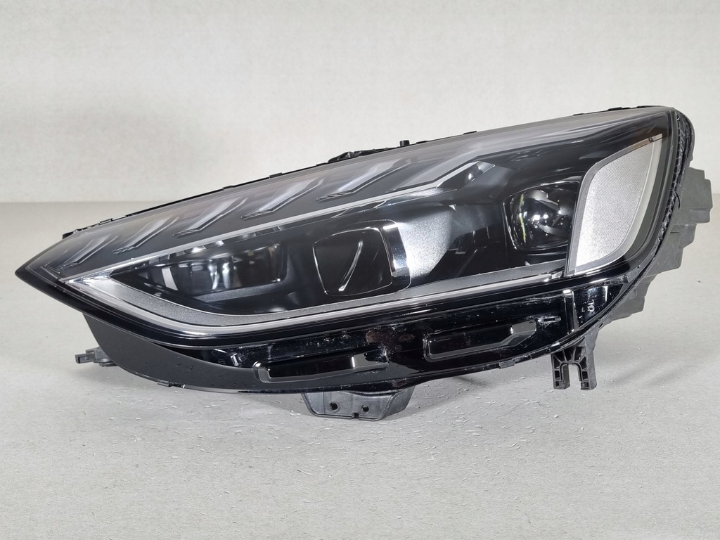 фото №1, Audi a4 b9 8w0 lift full led лампа ліва перед 033d