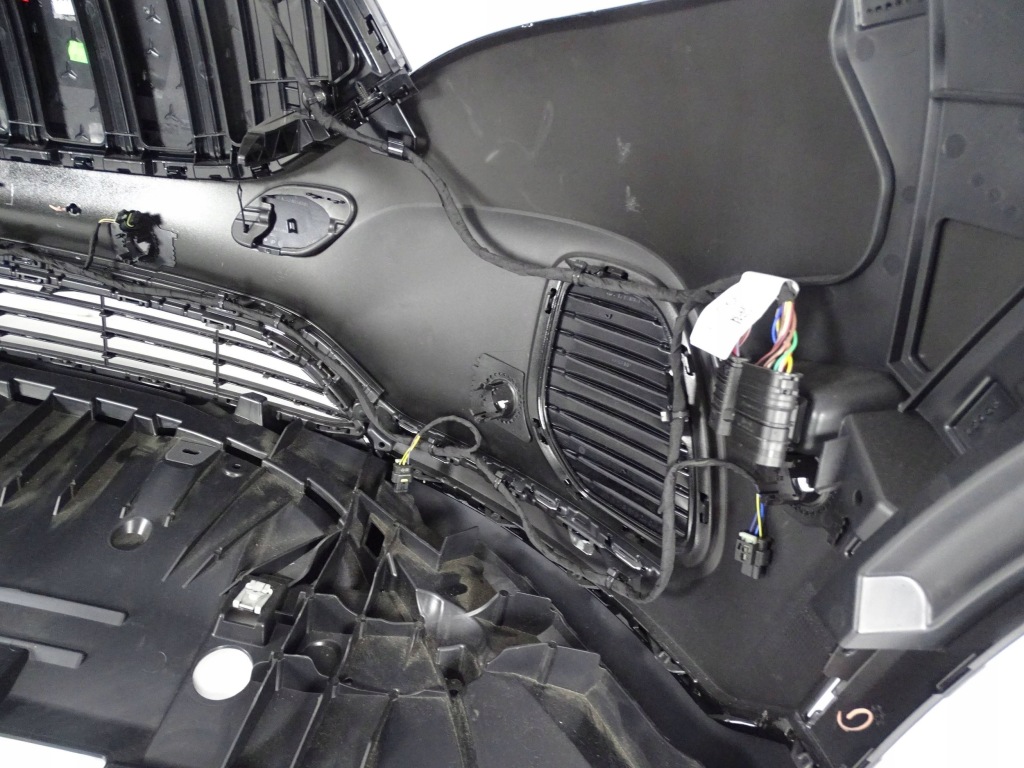 фото №10, Бампер перед передній mercedes eqa 243 w243 версія 6xpdc + радар