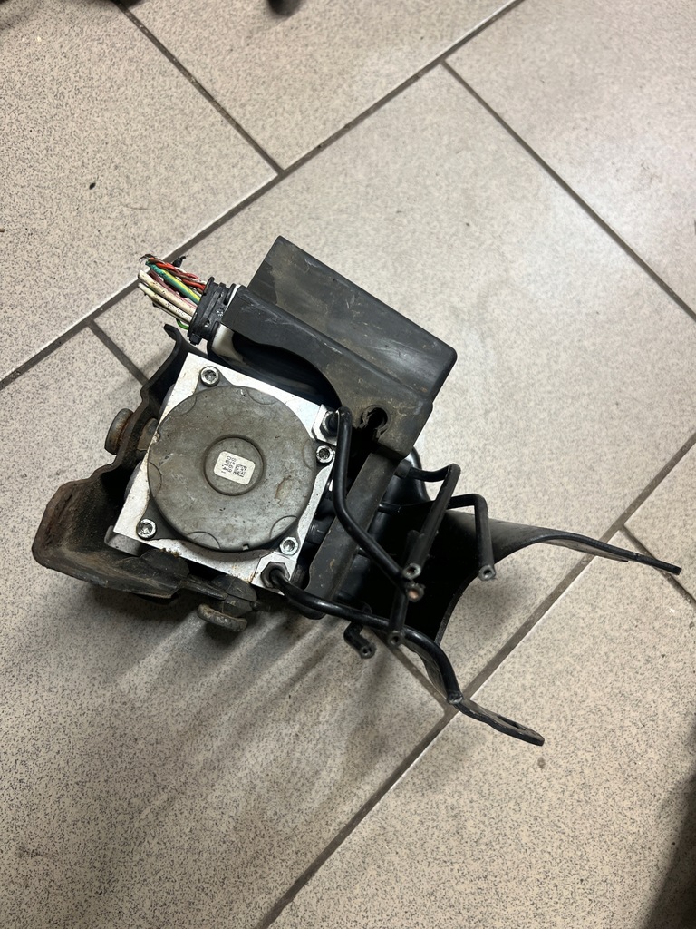 фото №1, Насос abs peugeot c3 ii ds3 9802460680