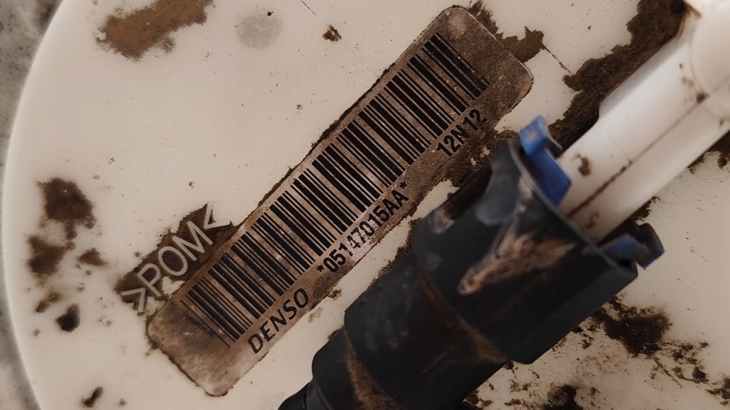 Jeep compass насос пального w бак 2.0 бензин 115kw 156 hp 05147015aa Зі Шроту