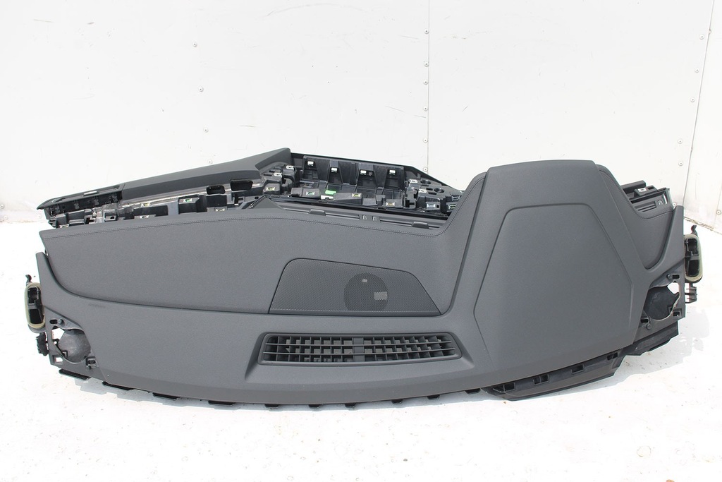 фото №12, Audi q8 e-tron консоль pulpit 4m 4kl857001 панель приладів приладова панель приладів pulpit