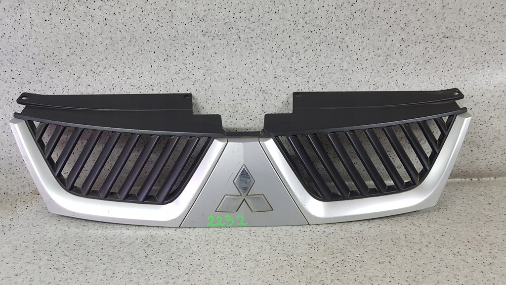 фото №1, Mitsubishi outlander 2 ii 2006 - решётка радиатора решётка радиатора 2232