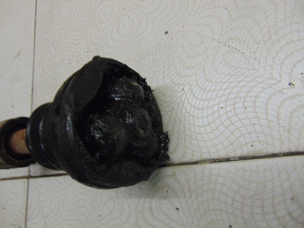 фото №2, Привідний вал права ford b-max 1.6d