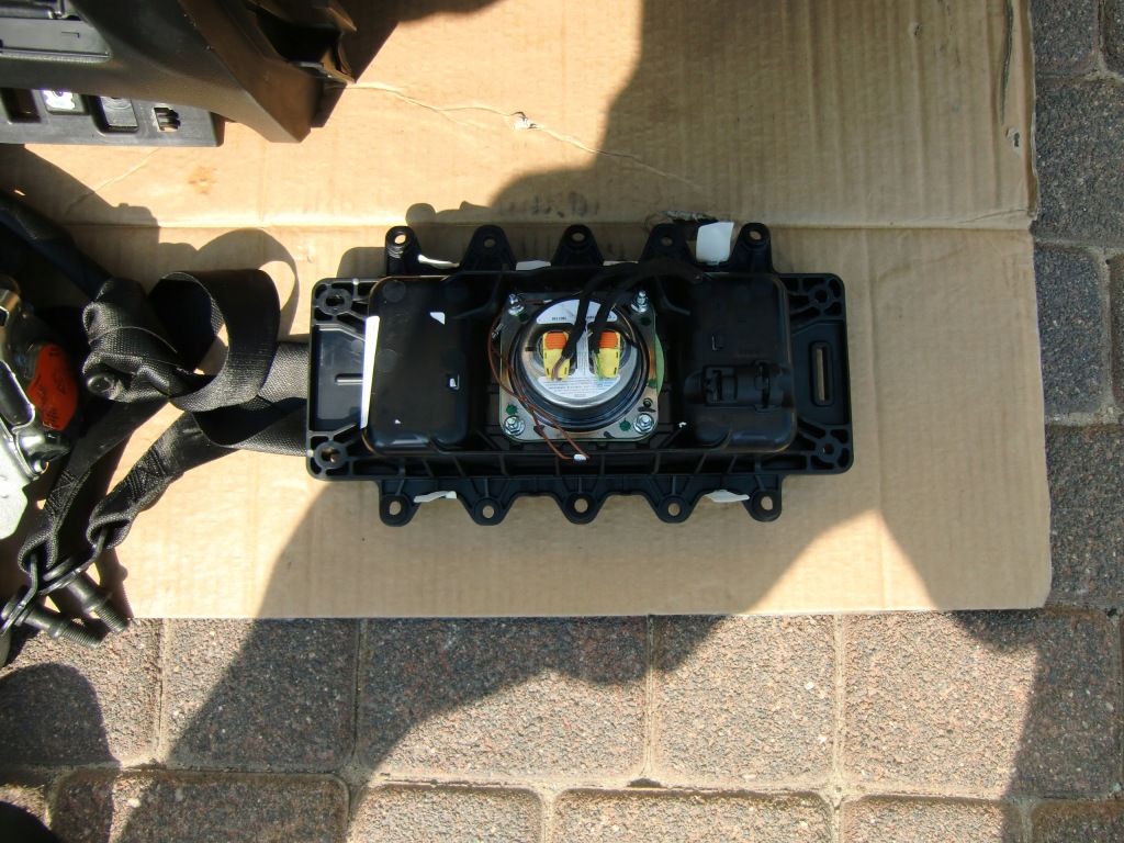 фото №5, Консоль подушки безопасности 4x ремни mercedes a klasa 177 oryg