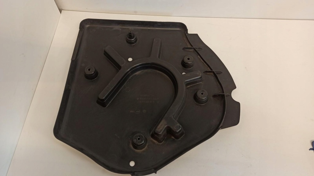 Купить Mercedes w212 защита бака adblue a2126930217