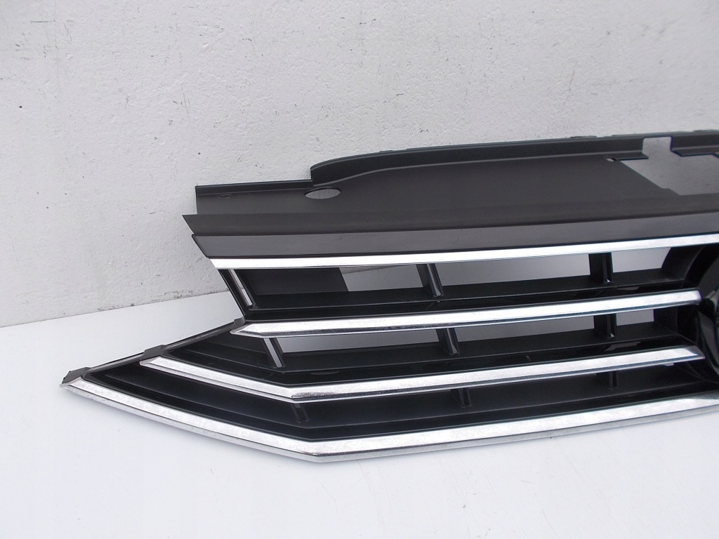 фото №3, Решітка радіатора решітка радіатора vw passat b8 lift r-line 3g0853653k