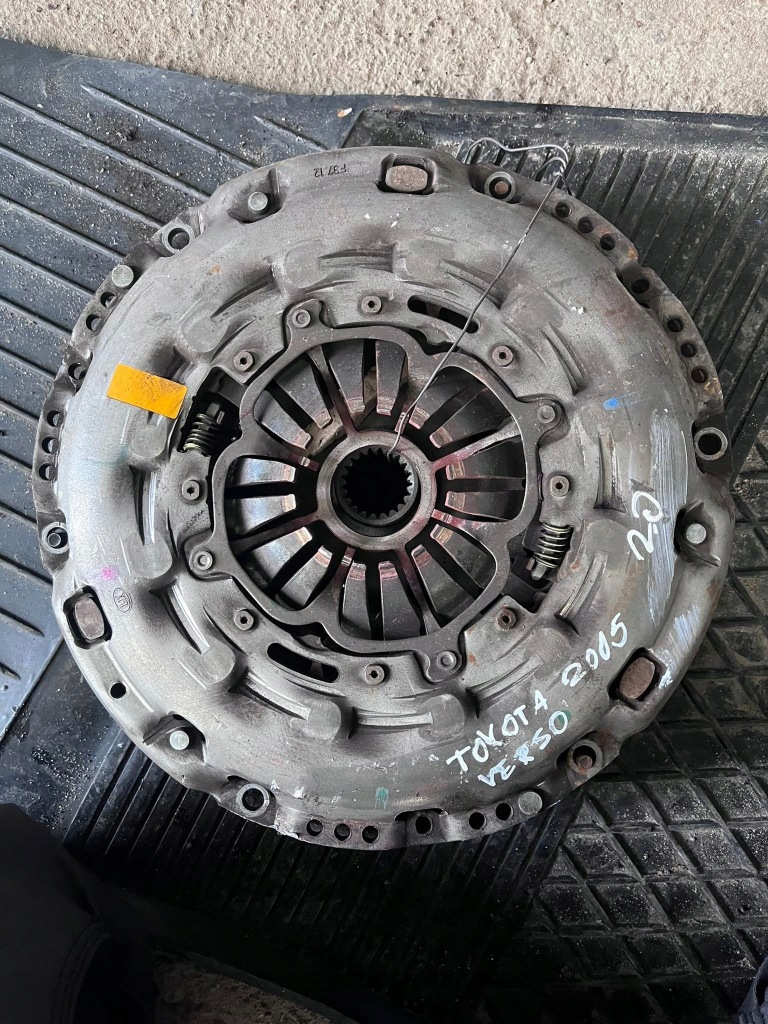 фото №1, Колесо двухмассовый corolla verso ii 1ad комплект