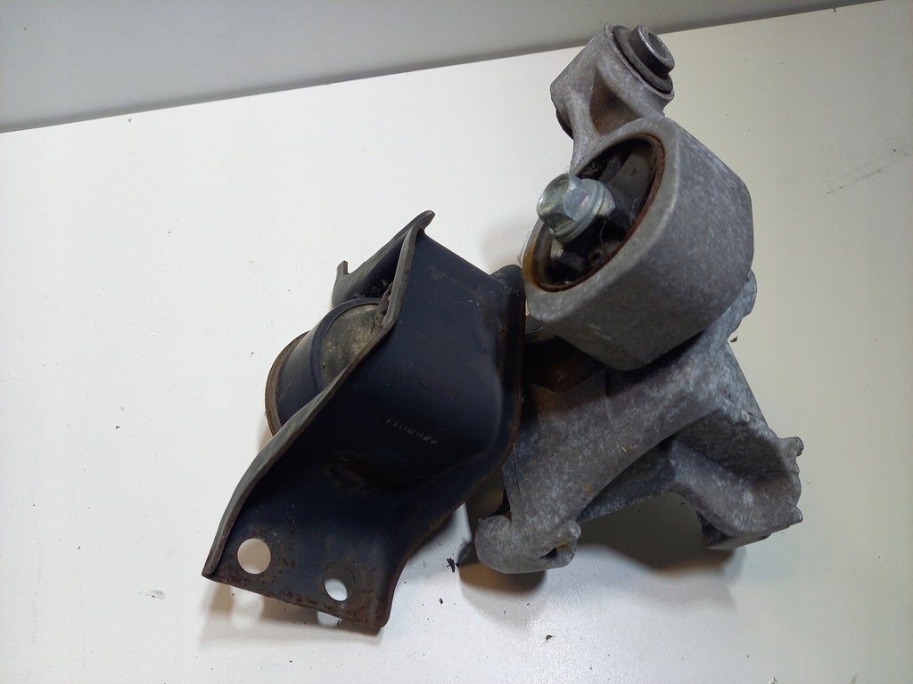 фото №9, Nissan juke 1.5 dci кронштейн подушка двигуна комплектний