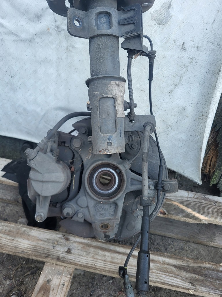 фото №9, Амортизаторна стійка поворотний кулак правий перед peugeot 308 t9 1.5bhdi 9823318880