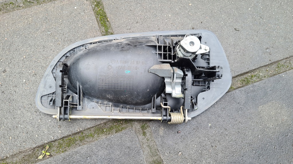 фото №3, Mercedes actros mp4 ручка дверь правая