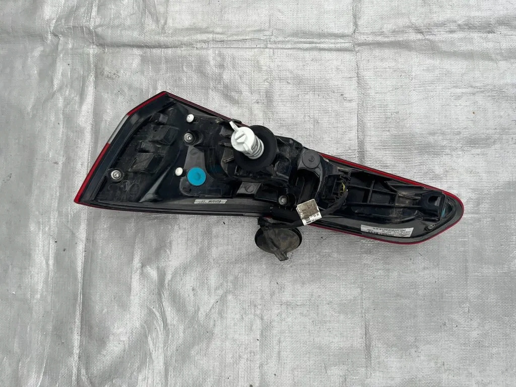 фото №3, Alfa romeo stelvio лампа задня ліва usa