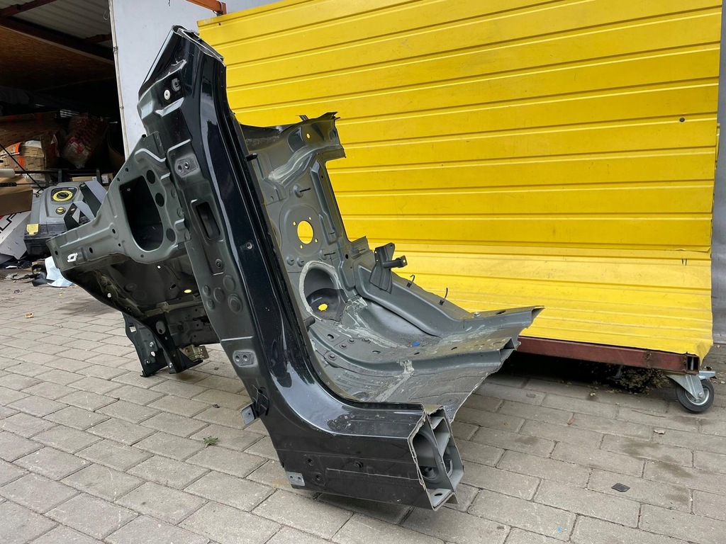 фото №4, Nissan ariya чверть лівий перед