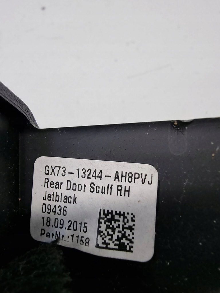 фото №5, Jaguar xe 2015 задня сторона права молдинг поріг задня