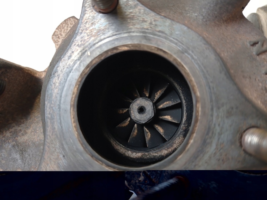 фото №5, Турбонагнетатель toyota yaris ii 1.4 d4d 172010n030