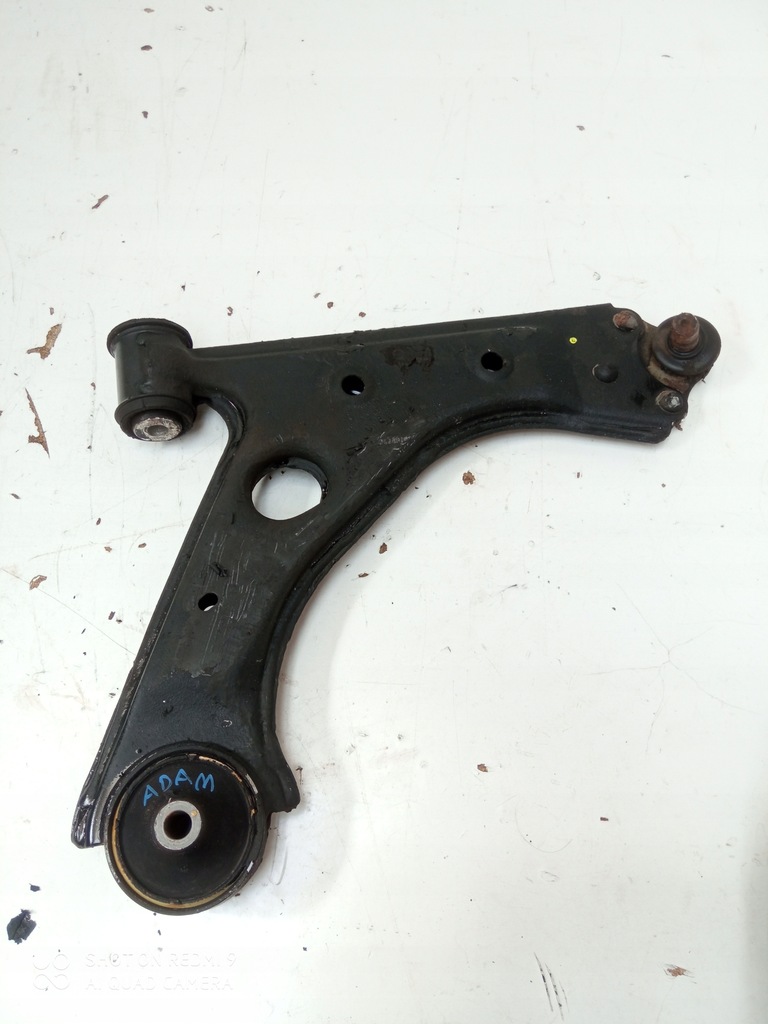 фото №1, Opel adam corsa e рычаг правый 1.0t