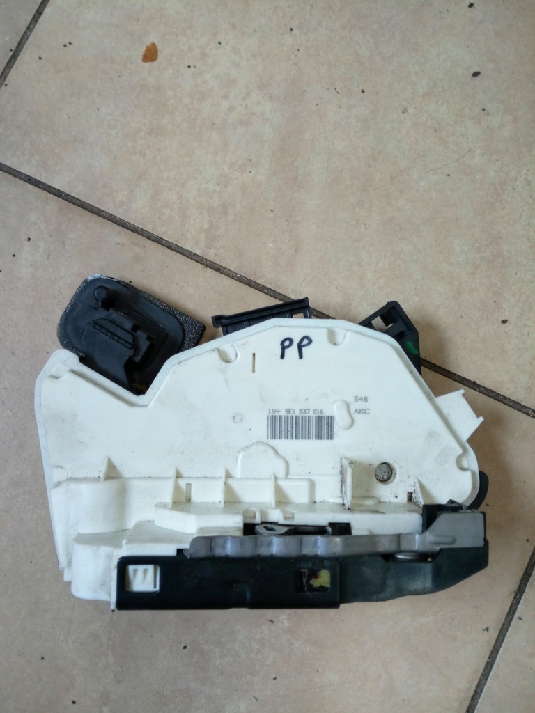 фото №1, Замок двері skoda rapid ii octavia iii перед 5e1 lub задня 5e0 вибір oryg.