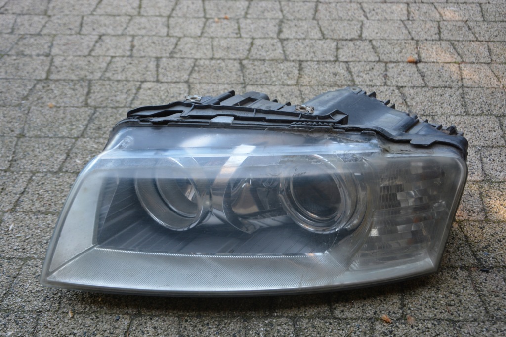 фото №1, Лампа передняя левая ксенон audi a8 d3 long przed lift