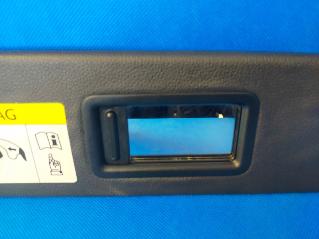 фото №8, Vw t-roc cabrio защита солнцезащитная правая 8v7857552as 2021r