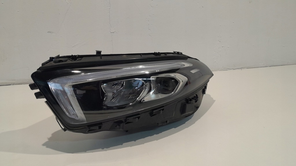 Mercedes w177 177 фара ліва full led ідеальний стан в Україні