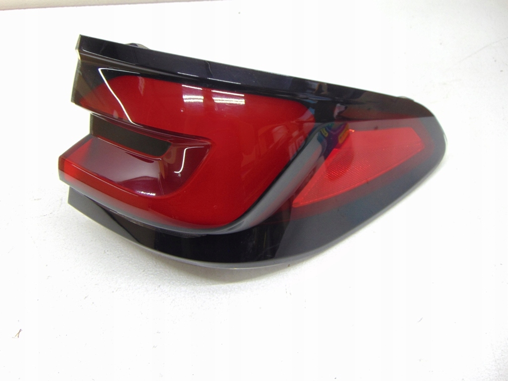 фото №1, Bmw 5 g31 lift kombi 2020- led 8493826 лампа правая задняя задняя