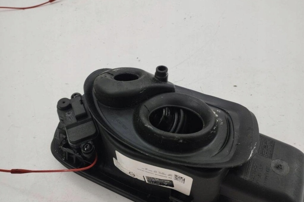 фото №8, Крышка заливной топлива audi q5 8r 80a809906a 2.0l дизель 2020