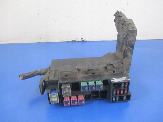 фото №4, Nissan almera n16 1.5b коробка предохранителей