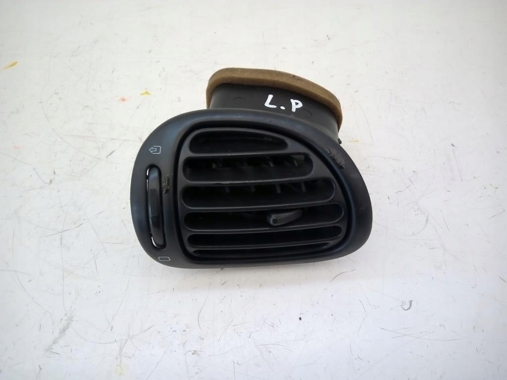 фото №2, Решітка обдув ліва peugeot 206 sw