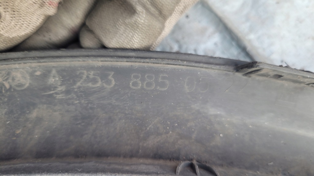 фото №10, Mercedes glc x253 w253 молдинг крыла левый перед a2538850522 // 4052