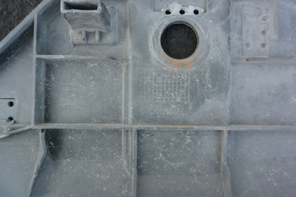 фото №8, Кронштейн верхній кронштейн бампера maserati ghibli