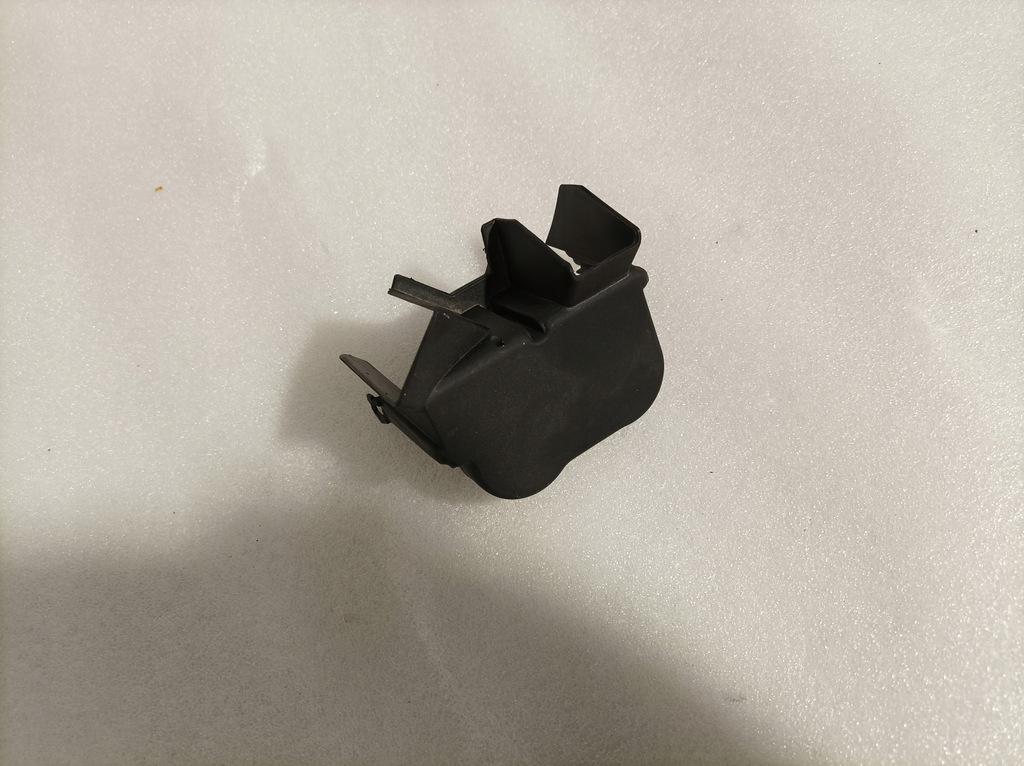 фото №1, Bmw x7 g07 кришка розподільника струму 6841571