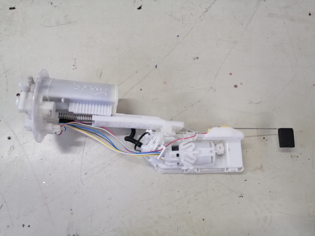 фото №1, Toyota yaris iv cross 1.5 hybrid насос топлива