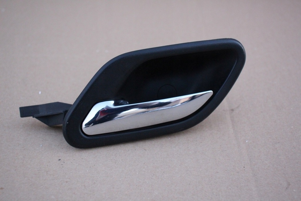 Купити Ручка внутрішня ліва bmw e39 e38 8226049