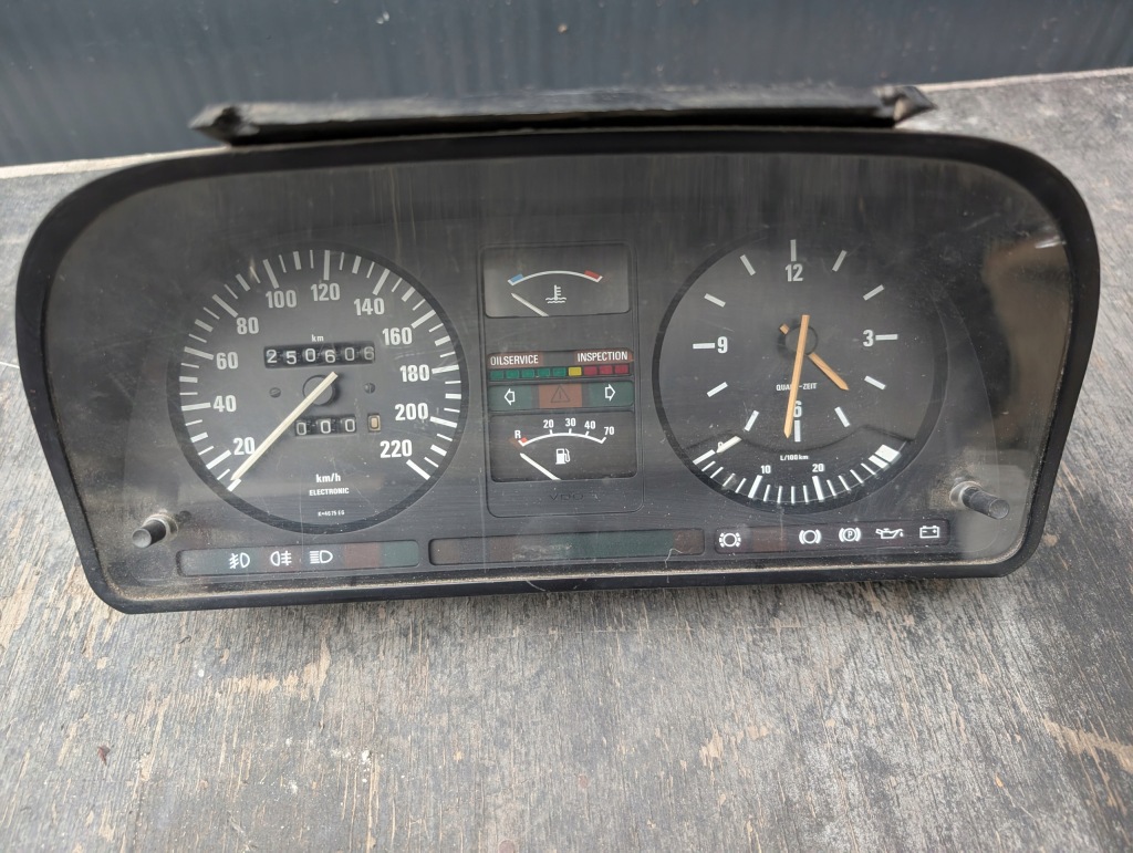 Купить Счетчик bmw e28 e24 1375166