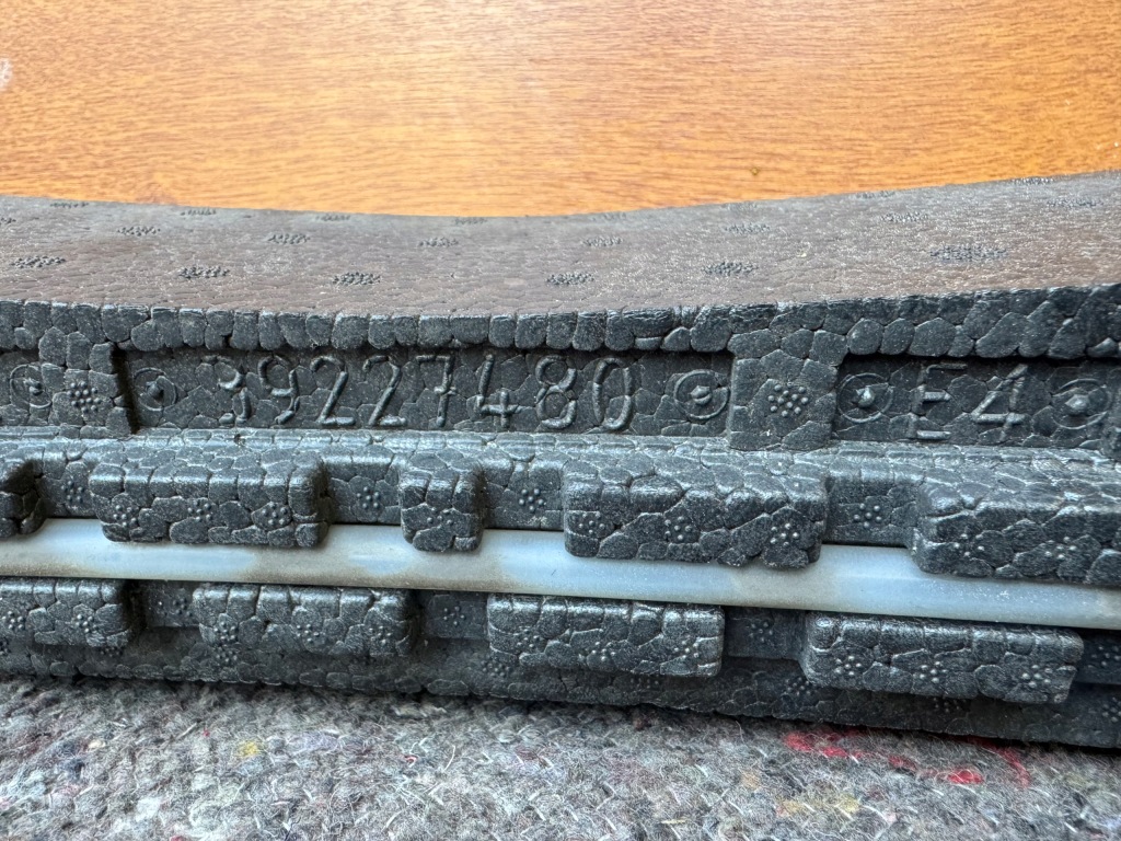 Opel insignia 2 b рестайлинг  абсорбер пена бампера перед датчик 39227480 с Разборки