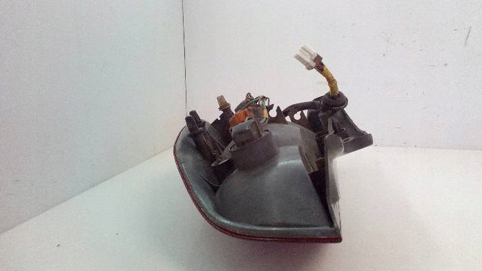 фото №7, Лампа левая задняя mitsubishi space star 2002r.