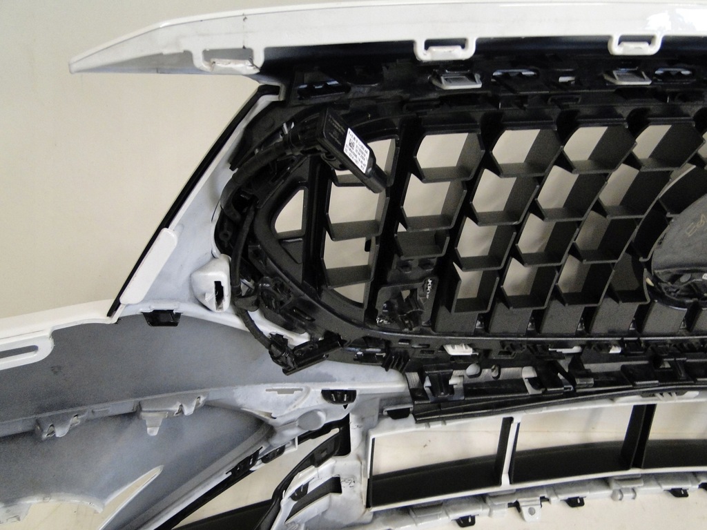 фото №9, Mercedes бампер передний a2148856902 e klasa 214 w214 e53 53 amg pts камера