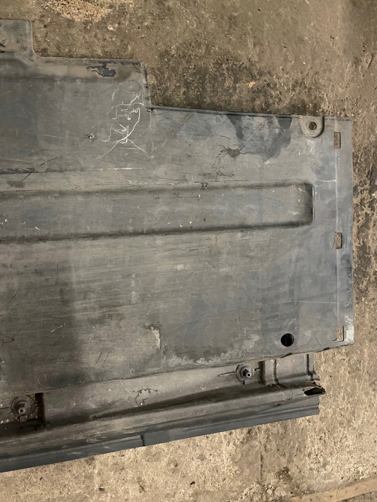 Audi a4 b8 a5 захист плита підлога підвіска ліва Зі Шроту