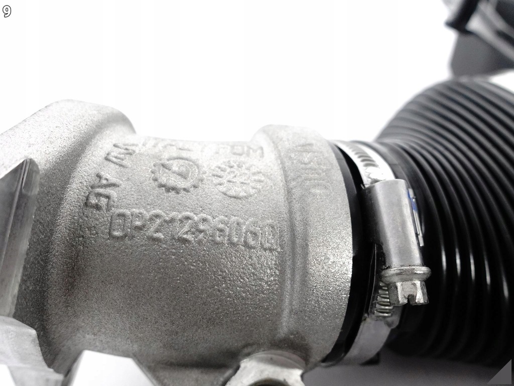 фото №10, Audi rs6 4k0 rs7 4k8 c8 4.0tfsi корпус фильтра воздуха+ трубы впускные шланг