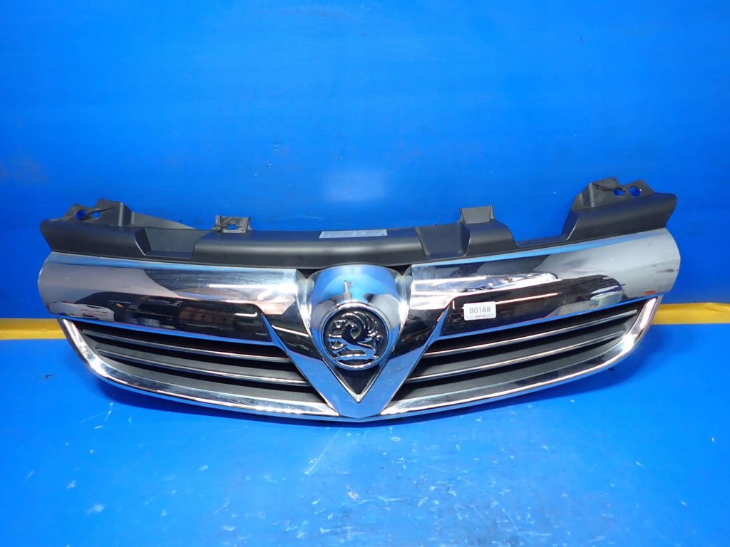 фото №1, Решётка радиатора opel zafira b lift 13247331
