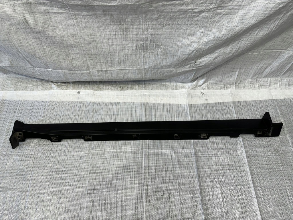 фото №1, Молдинг накладка порог правая jaguar e-pace