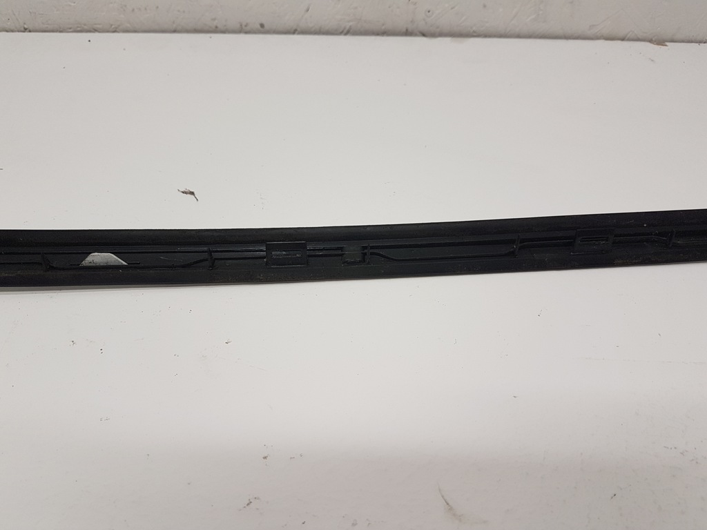 фото №6, Peugeot 3008 i молдинг стекло лобовое правая ewpb