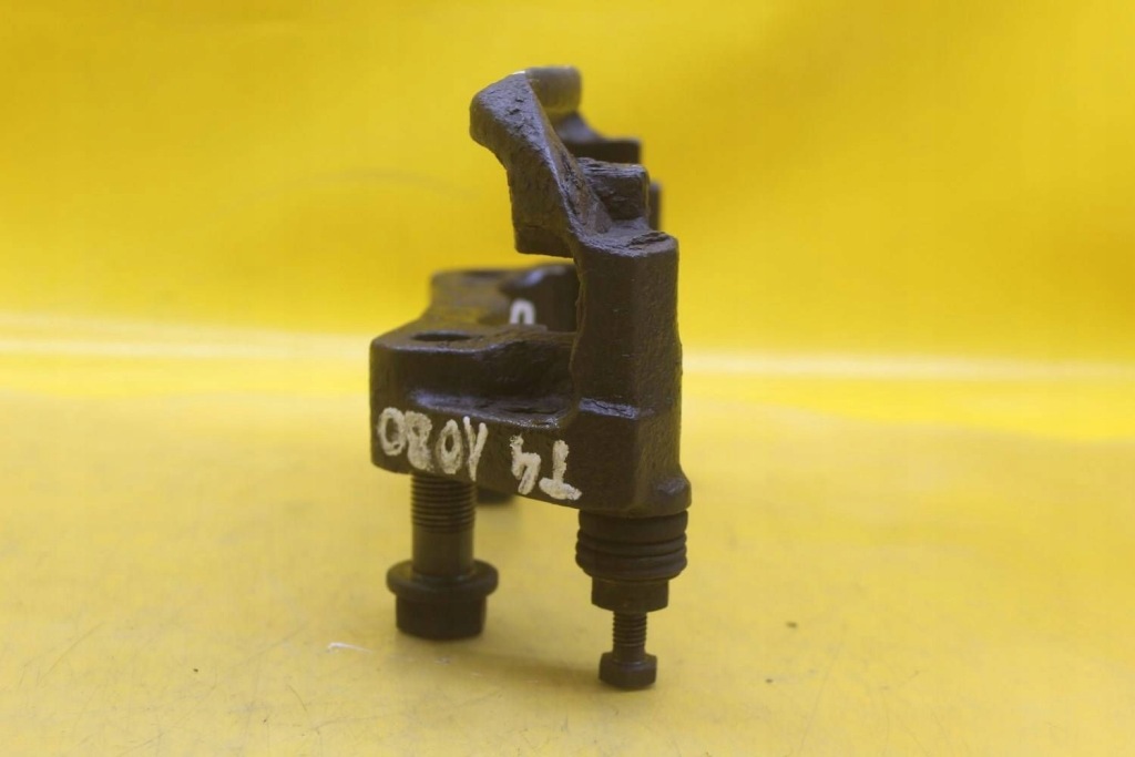 фото №10, Скоба скоба суппорт правый перед vw transporter t4 multivan 1080