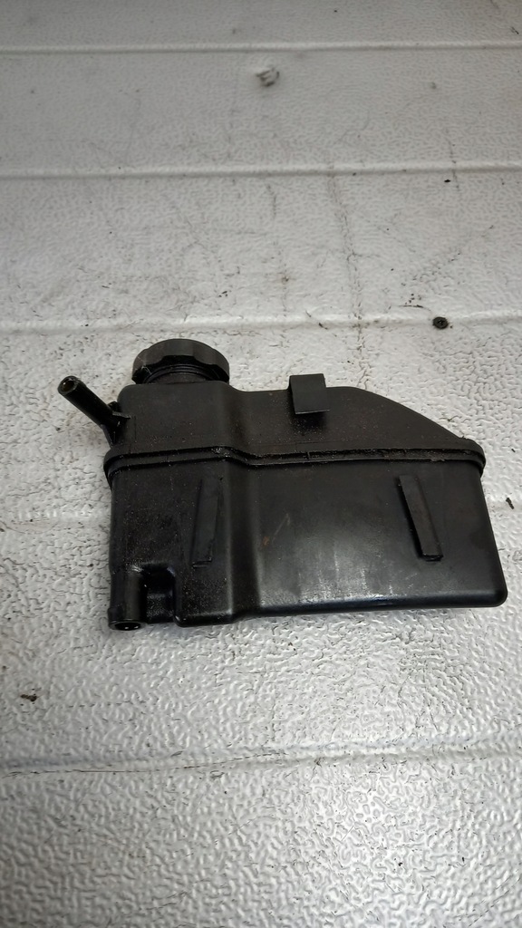 фото №4, Бачок. системи підсилювача volvo s60 02r 8649720