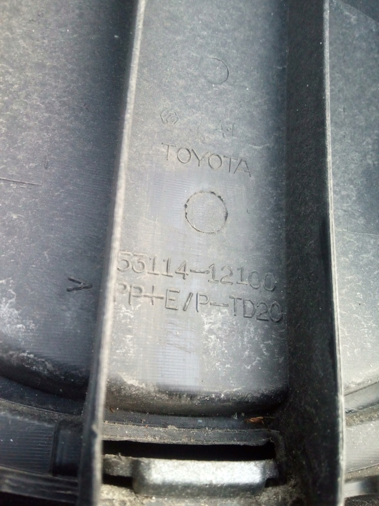 фото №7, Toyota corolla e15 07-09 решітка радіатора решітка радіатора бампера вживаний