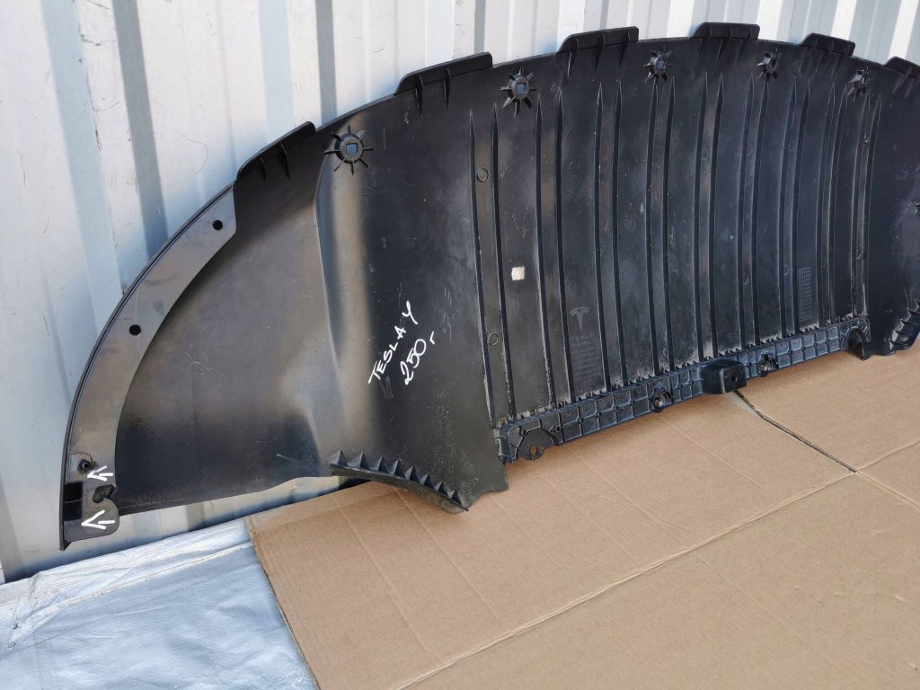Tesla model y 20- плита захист pod бампер перед 1760713-00-c Зі Шроту